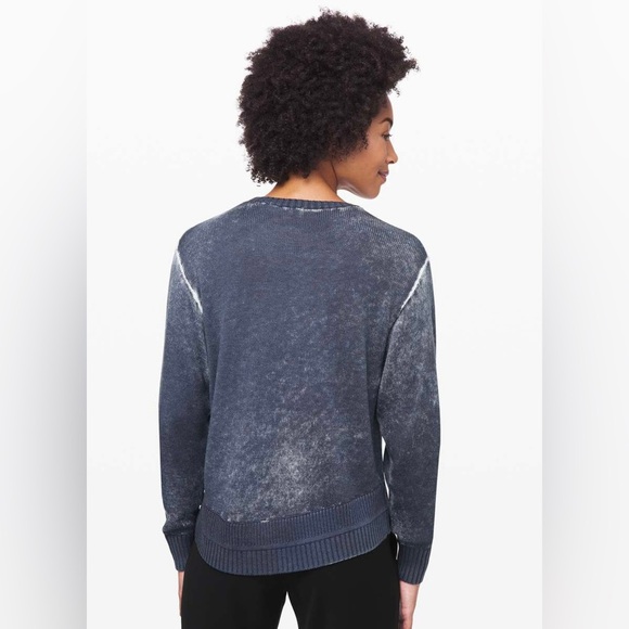 NWOT Lululemon Hazy Day Sweater size 12 shadow blue/almost blue - Picture 4 of 13